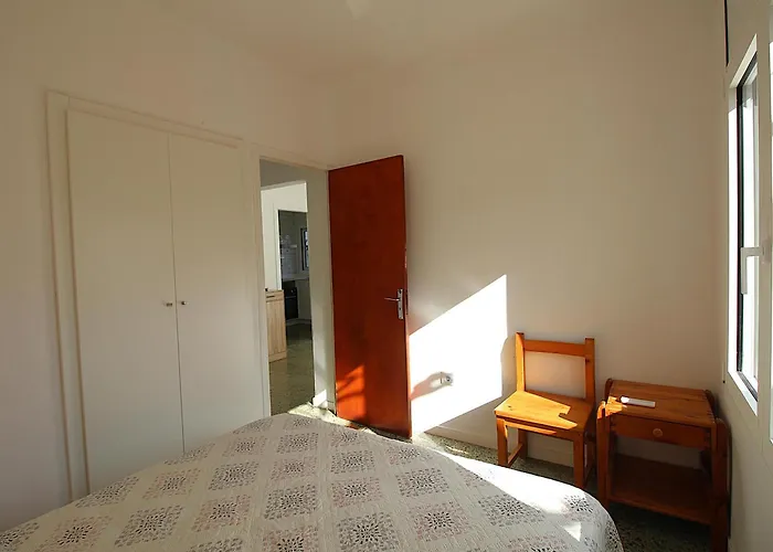 4 Pers Cerca De La Playa Con Aire Y Parking - Es-228-207